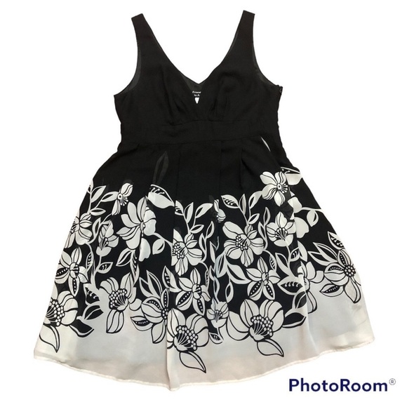 Floral Dress by Essentials by ABS - Picture 3 of 10